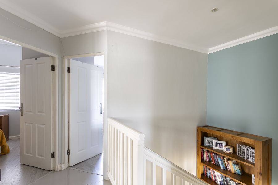 3 Bedroom Property for Sale in Kelderhof Country Village Western Cape